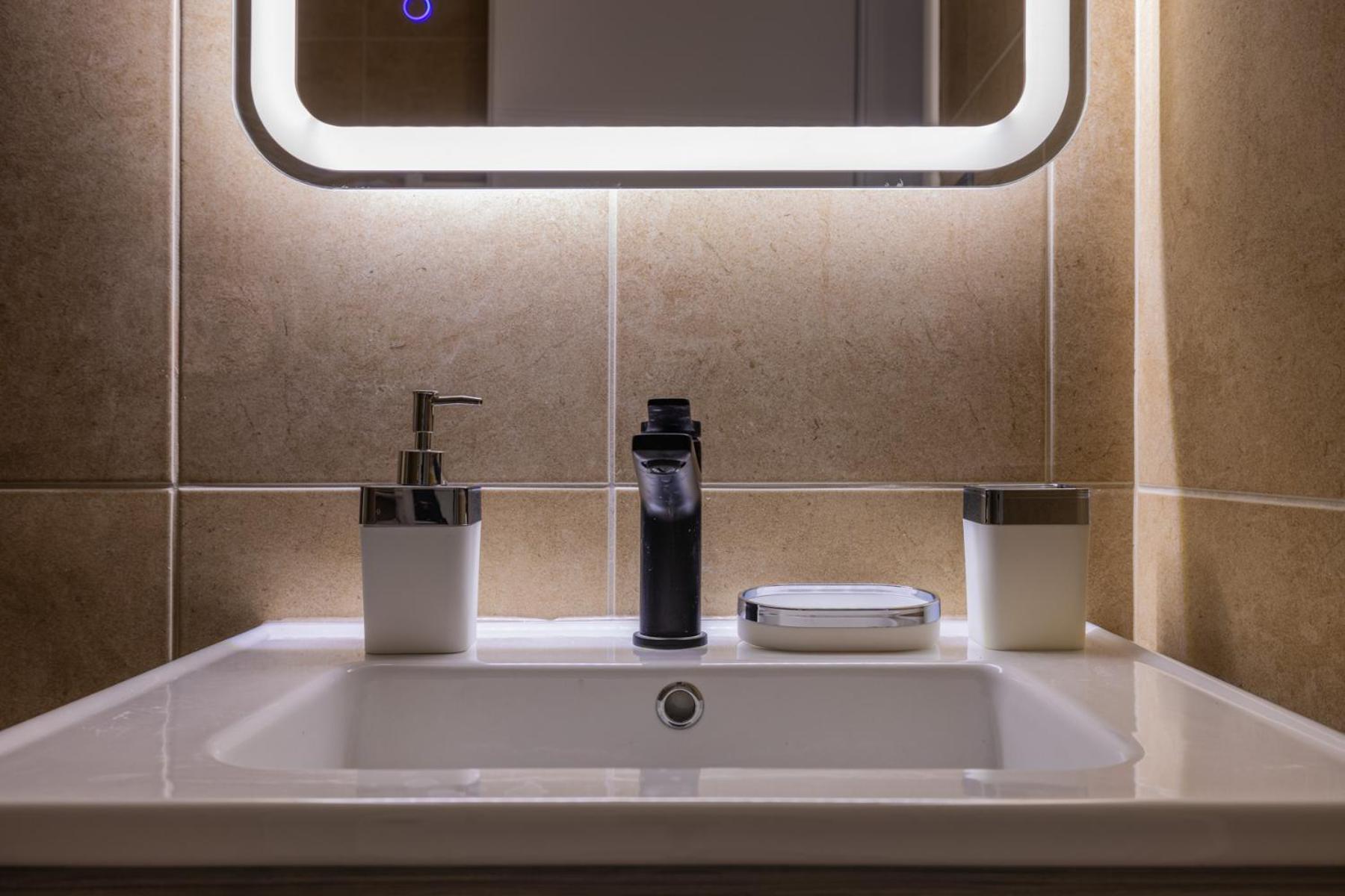 Luxury Central Apartment 2 Xanthi Exterior photo